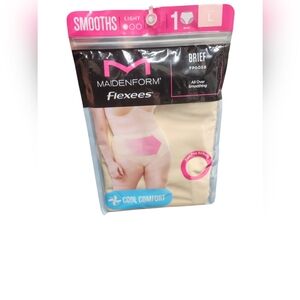 Maidenform Flexees Smoothing Brief - Cream